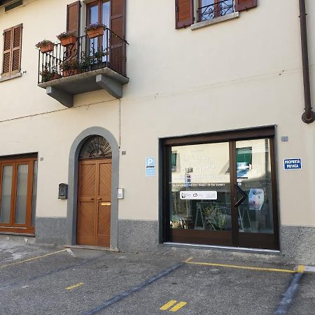 La Casa Sul Sasso In Town Serviced Accommodations Dervio Exteriér fotografie