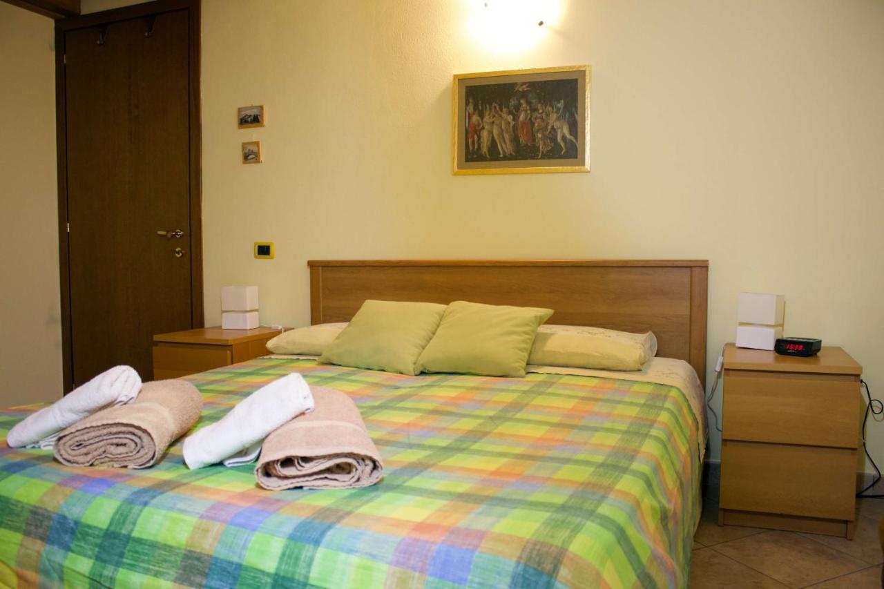 La Casa Sul Sasso In Town Serviced Accommodations Dervio Exteriér fotografie