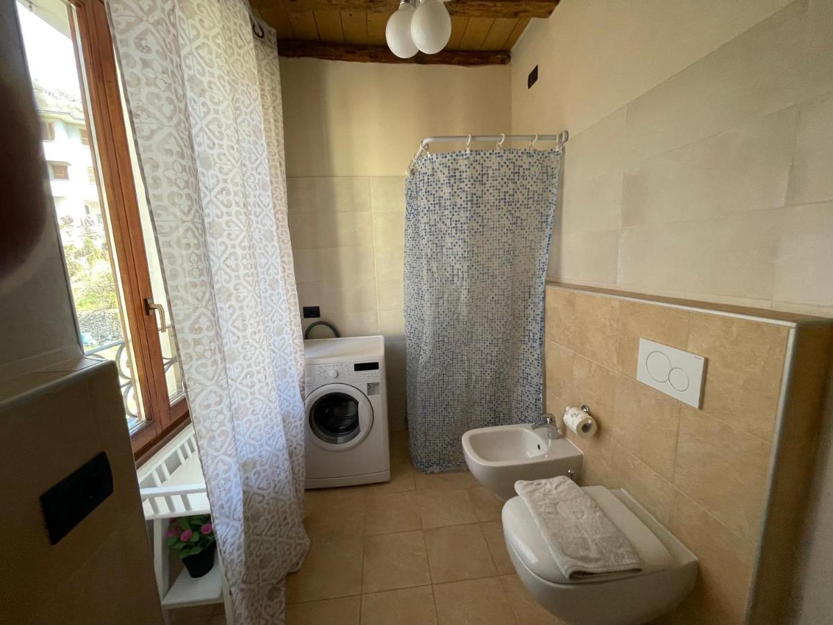 La Casa Sul Sasso In Town Serviced Accommodations Dervio Exteriér fotografie
