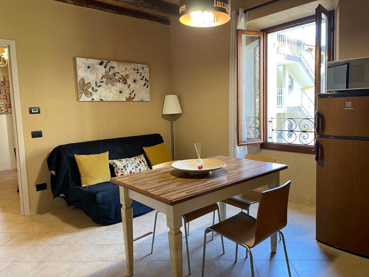 La Casa Sul Sasso In Town Serviced Accommodations Dervio Exteriér fotografie